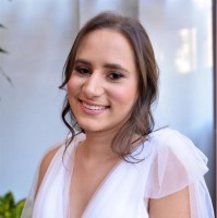 Maria Cecília Oliveira