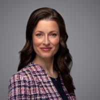 Lenka Výborná, Acca, Assoc Cipd