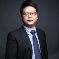 Dr. Raymond Ding（Rui）