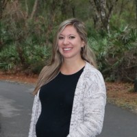 Jenna English