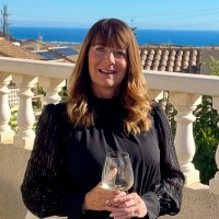 Lorraine Mackie