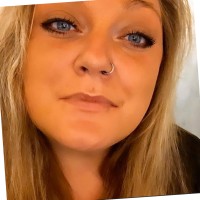 Michelle Lilli V. L.