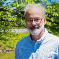Kenneth Hausman