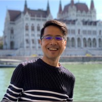 Nicholas Tang