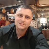 Олег Левченко