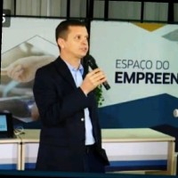 Evandro Leão