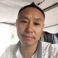 黄定成