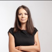 Larisa - Gabriela Petre