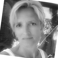 Gitte Holm