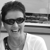 Linda Fox