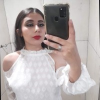 Rafaella D. Santos