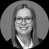 Dr. Julia Friederich