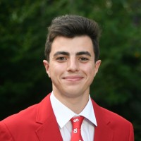 Enzo Molina