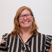 Naomi Van Der Waal