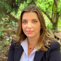 Karen Agnello, Iida