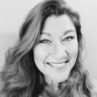 Debra Zehr