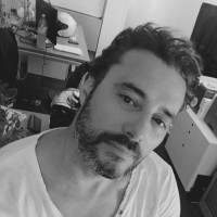 Stéphane R