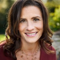 Laura Joyce Davis