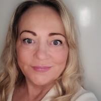 Anita Binns
