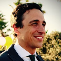 Rafael Serrano, Cfa