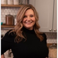 Holly DeLorenzo