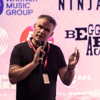 Darren Henderson