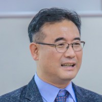 Heung Sub Shin