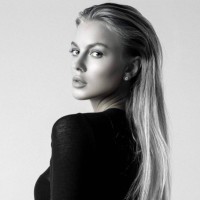 Jennife Jones