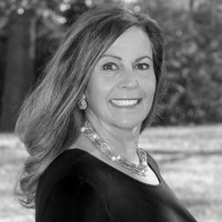 Lynn Farrar
