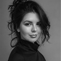 Natalia Roman Cam Caps