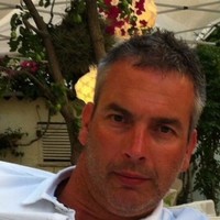 Steven Elliott