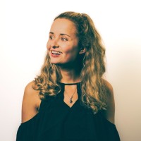 Elle Calvert
