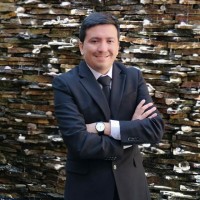 Dr. Camilo Moreno