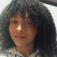 Monique Aparecida