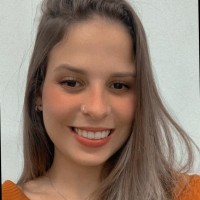 Izabela Bueno