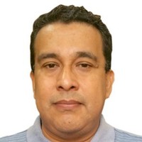 Luis E Chavez Hernandez