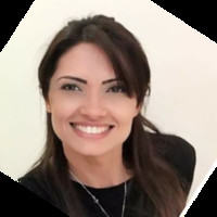 Luciana Linhares