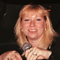 Kim Kelly