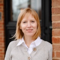 Chayna Claeys, Aia, Leed-Ap
