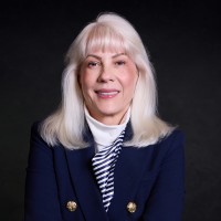 Dr. Maria Azua Himmel