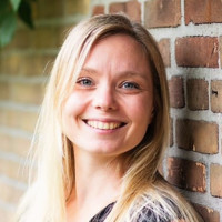 Sonja Dirks
