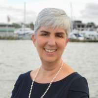 Suzanne C Smith