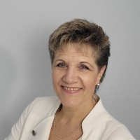 Claudia Mamros