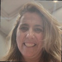 Andréa Oliveira Gondra Giancursi Freire
