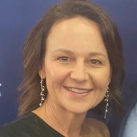 Julianne Raitelli