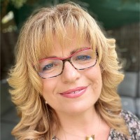 María José Alepuz Pou