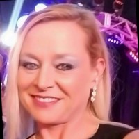 Angela Simons