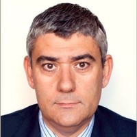 Víctor T.