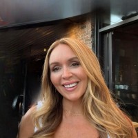 Bonnie Hart