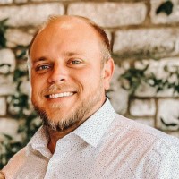 Derek Hoelzle